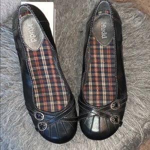 Mudd Hell/Flats Black buckle